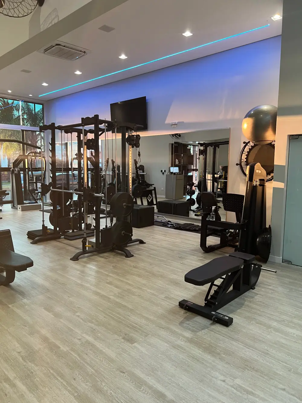 Área de musculação da 4 Action Gym